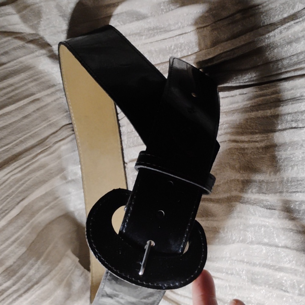 Vintage black patent leather fashion belt - Picture 7 of 7